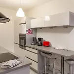 Mit Zwei Garagenstellplaetzen By Interhome Кольмар