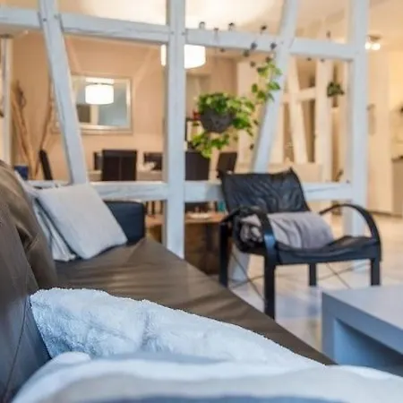 Mit Zwei Garagenstellplaetzen By Interhome Appartement