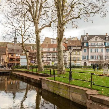 Mit Zwei Garagenstellplaetzen By Interhome * Colmar