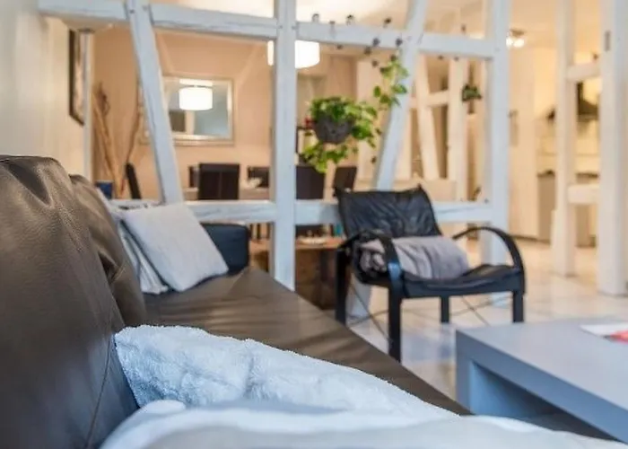 Mit Zwei Garagenstellplaetzen By Interhome Lejlighed