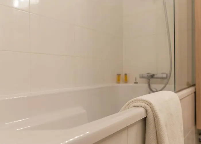 Mit Zwei Garagenstellplaetzen By Interhome Colmar